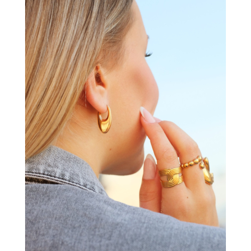 Bold curve hoops goudkleurig