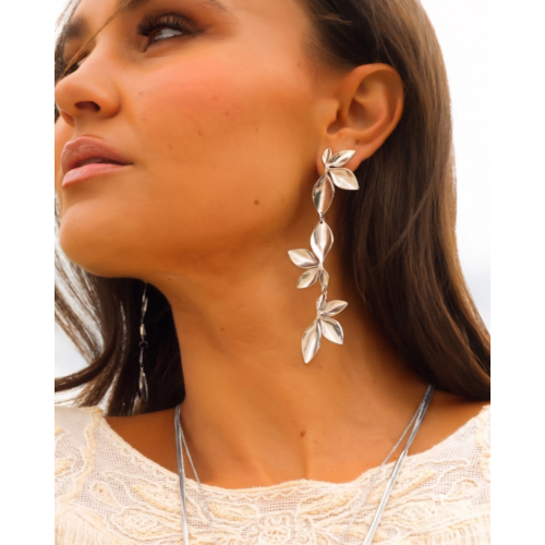 Statement flower oorbellen