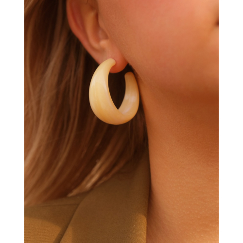 Statement oorbellen beige