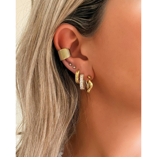 Oorringetjes met steentjes statement goudkleurig
