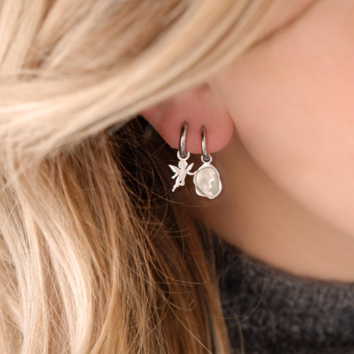 Oorbellen parelmoer kleur zilver