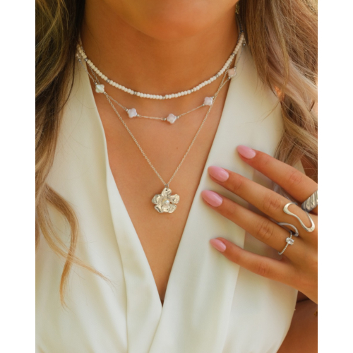 Witte kralen ketting