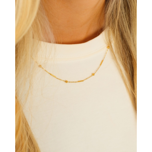 Ketting met subtiele bolletjes & tubes goudkleurig