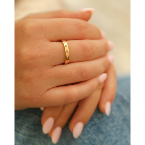 Steentjes ring goudkleurig