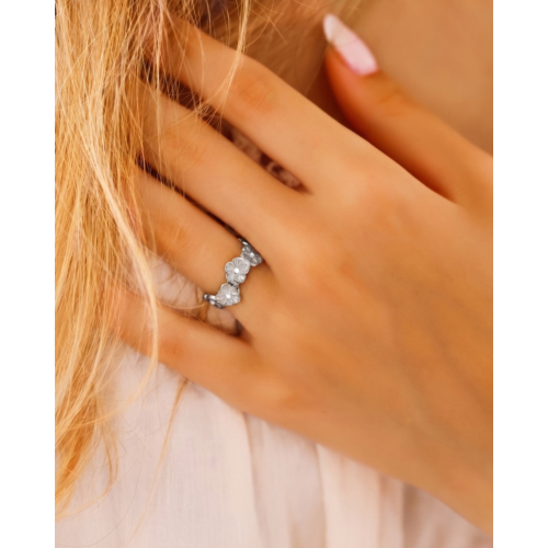 Bloemen ring wit