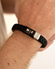 Zwart leren heren armband met gravering