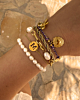 gouden armbanden combinatie