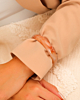 Bangle roze om mouw