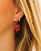 Earparty met rode steen in het goud