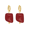 Gouden oorbellen met rode hanger