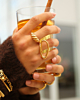 Gouden ringparty met statement ringen