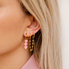 Chain oorbellen met roze hartjes oorbellen 