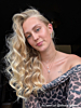 Influencer draagt Finaste ketting