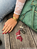 Bangle teardrop goudkleurig.