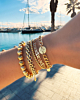 Gouden armparty in de zomer