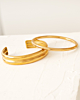 Twee gouden bangles