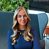 Gouden ketting bij influencer