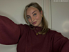 Influencer draagt gouden ketting