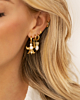 gouden oorbellen combinatie