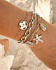 Armparty met zilveren armbanden zomers