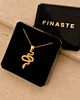 gouden ketting met slang in sieradendoosje
