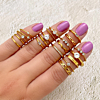 Gouden ringen om hand