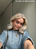 Influencer draagt gouden sterrenhemel ketting