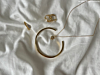 Influencer gouden sieraden
