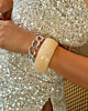 zilveren chain bangle met beige bangle
