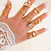 Gouden ringparty met witte mouw