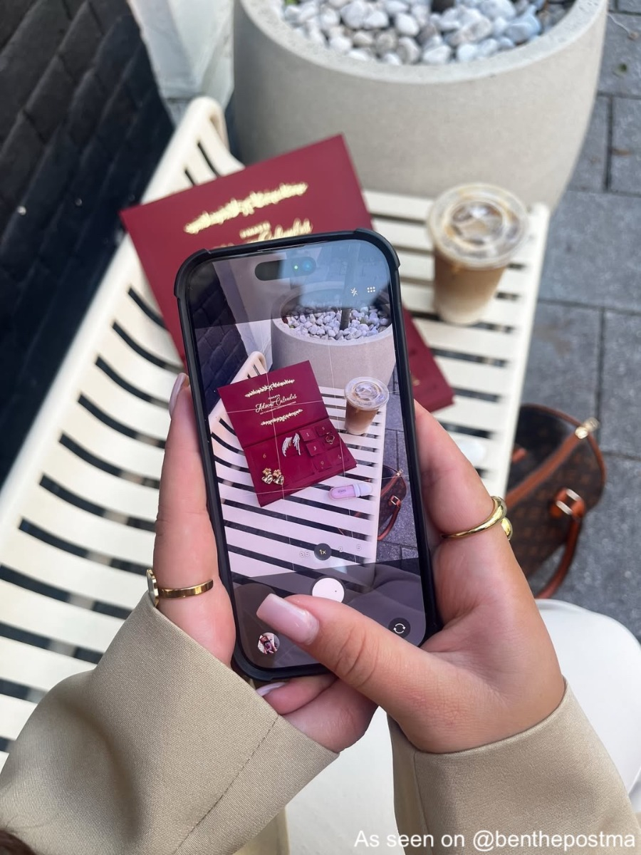 Adventkalender open door lens van telefoon influencer