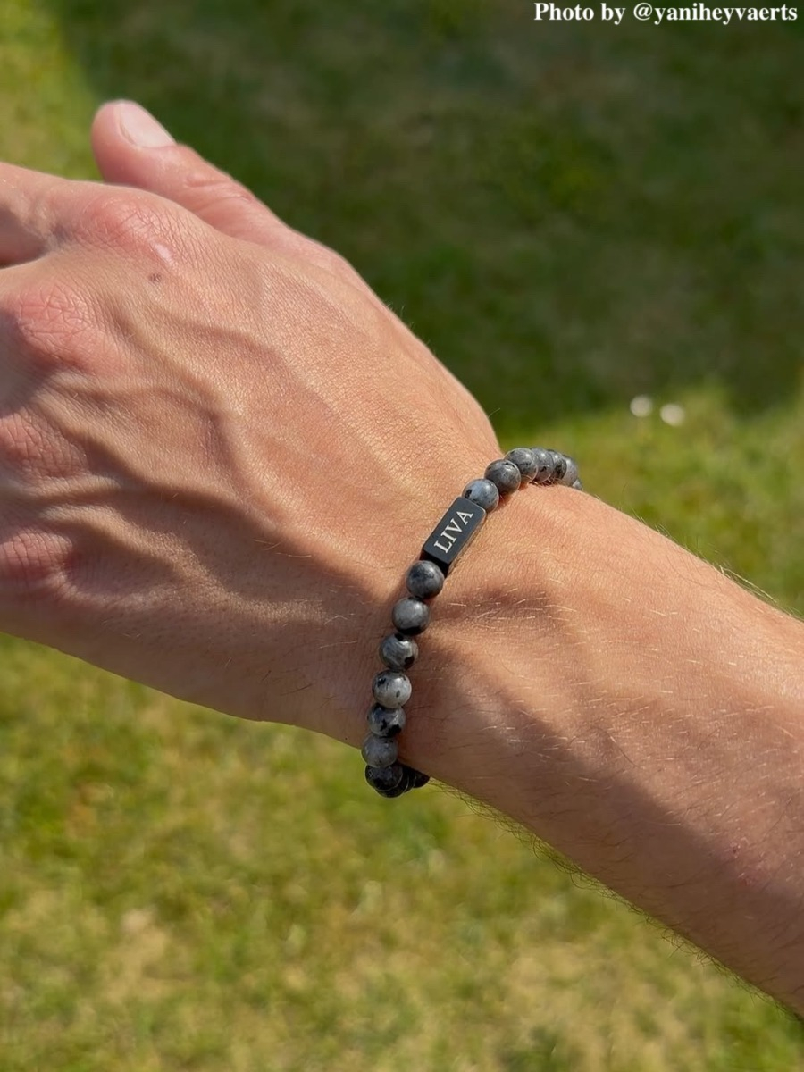 Kralen armband zwart.