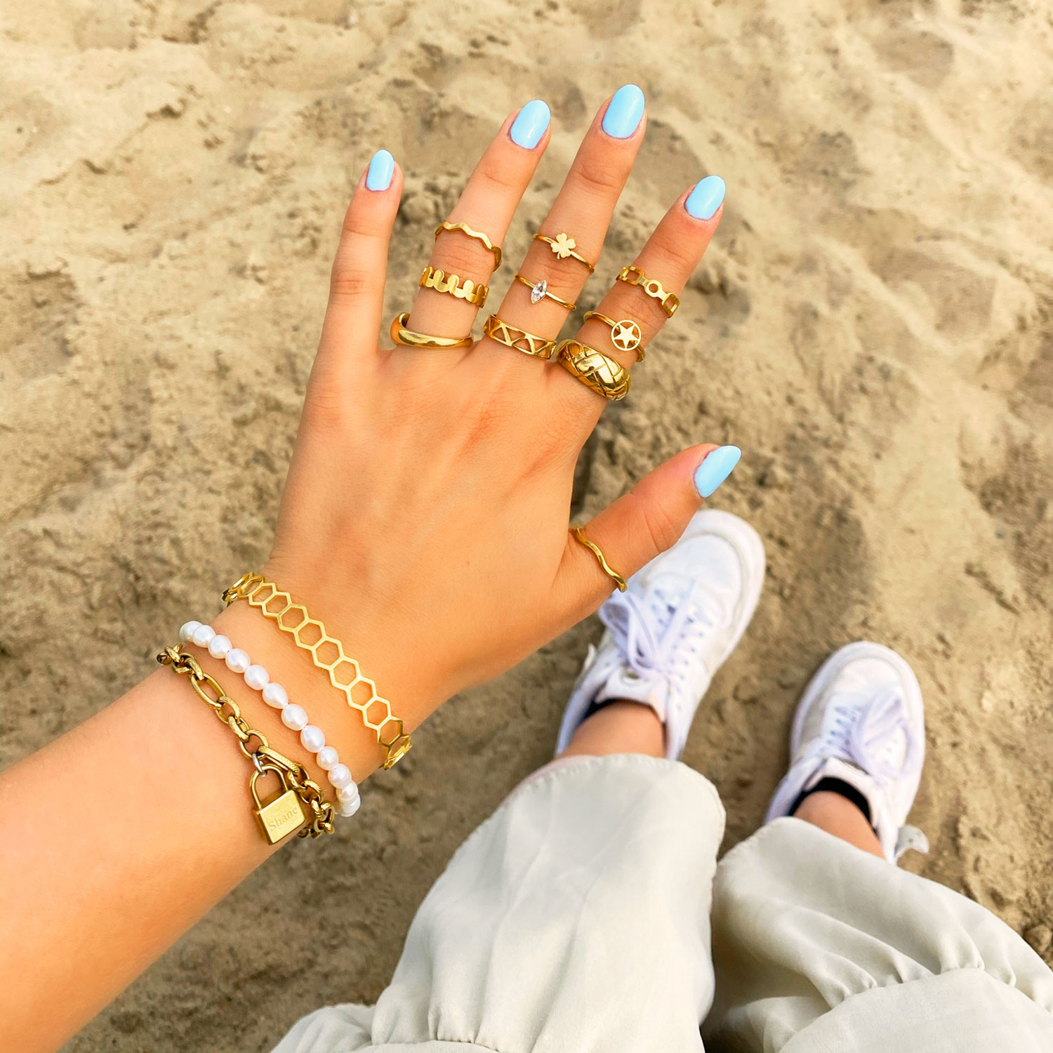 Mix van gouden trendy ringen