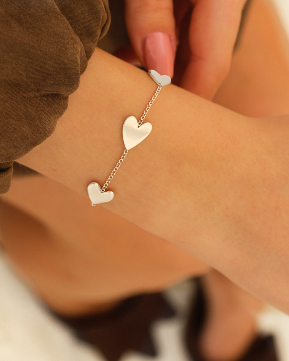Armband met hartjes zilver