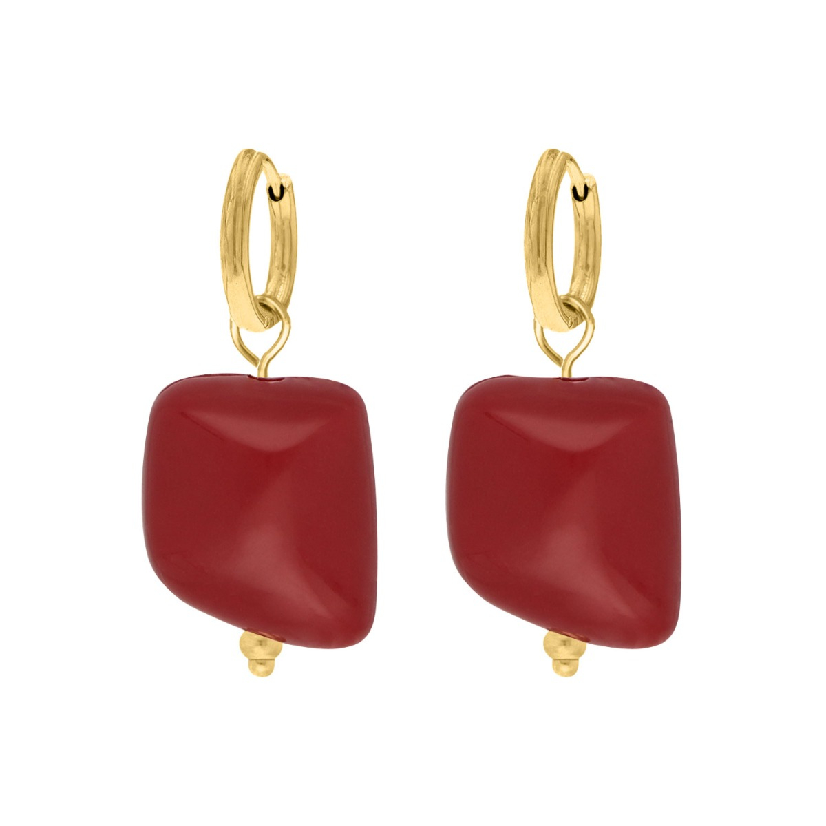 Gouden oorbellen met rode hanger