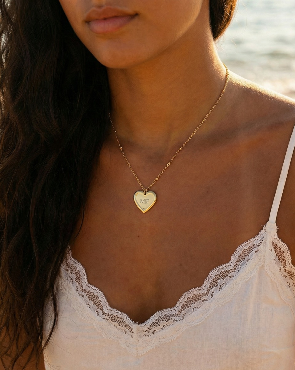 Gouden hartjes ketting met gravering