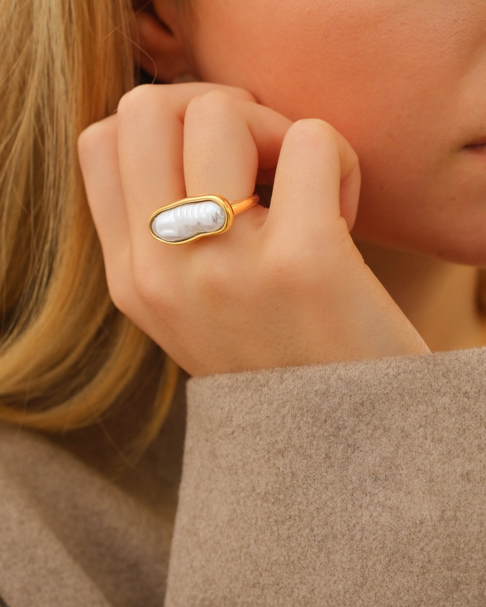 Gouden parelmoer ring