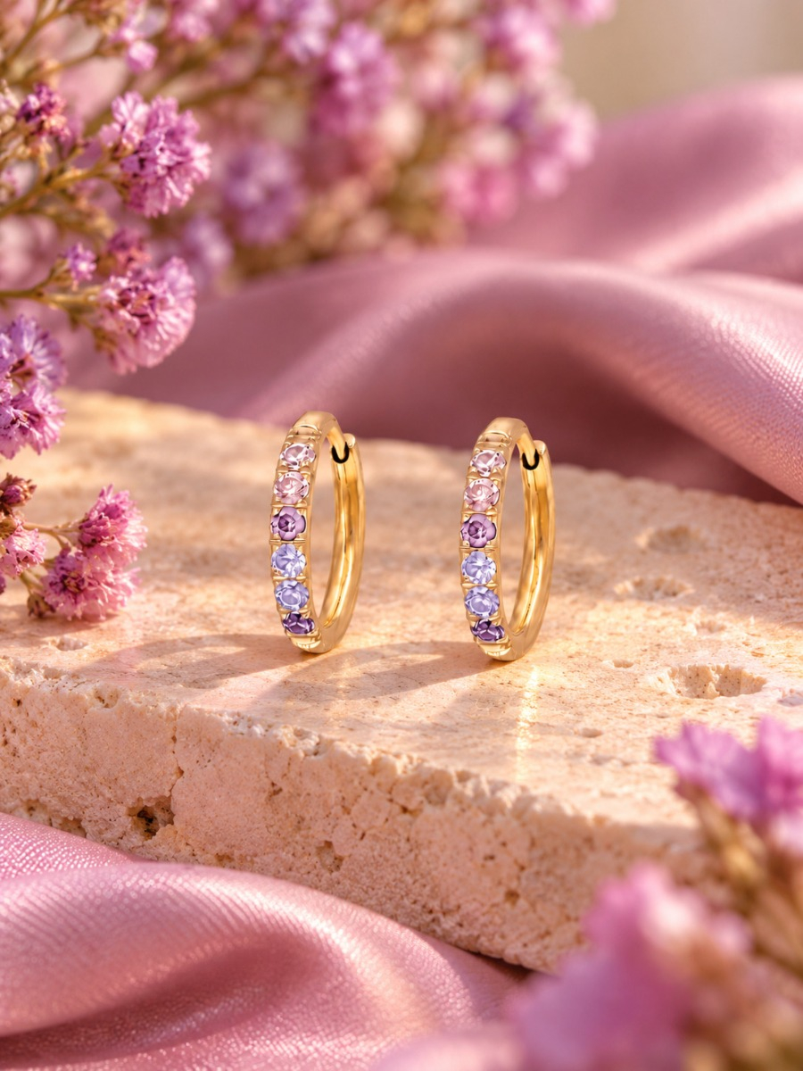 Gouden oorringetjes met paars/roze steentjes