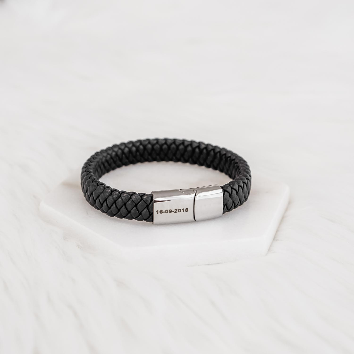 Heren armband met datum gegraveerd