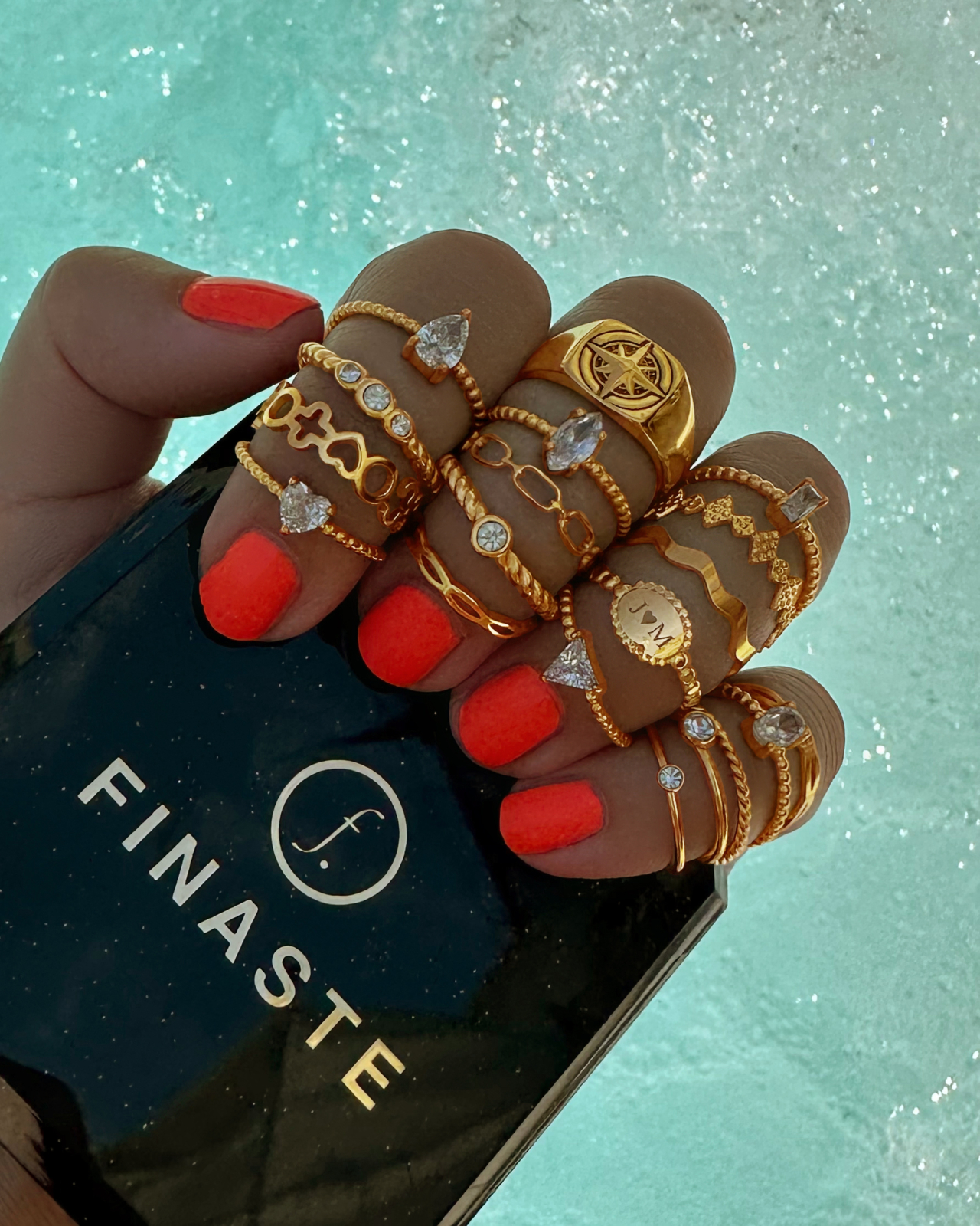 Cute symbols ring goudkleurig