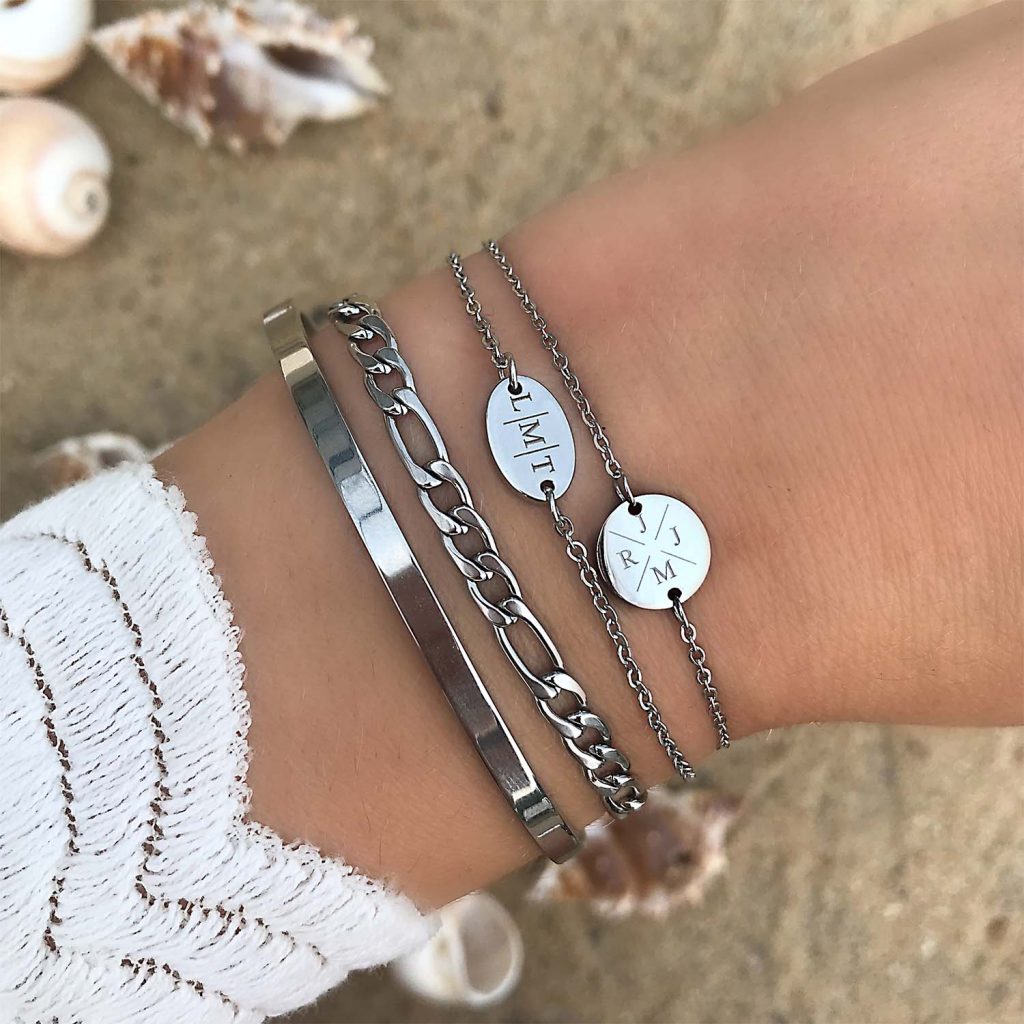 zilveren armparty met graveerbare sieraden