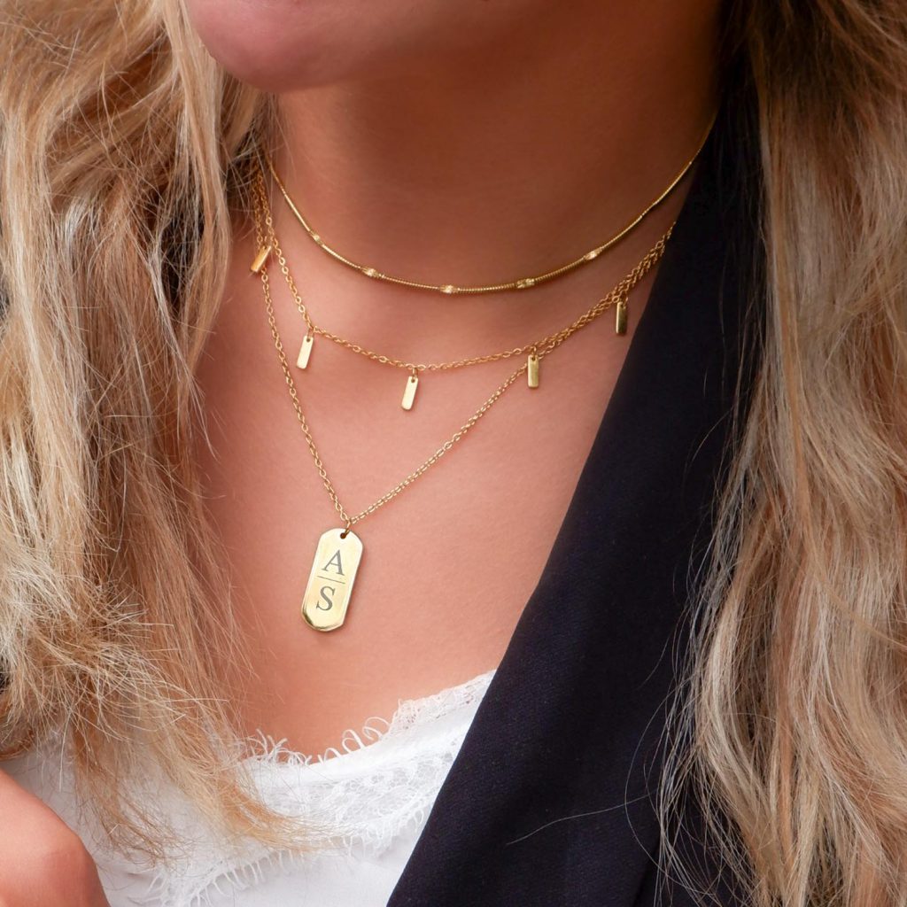 gouden necklace layer