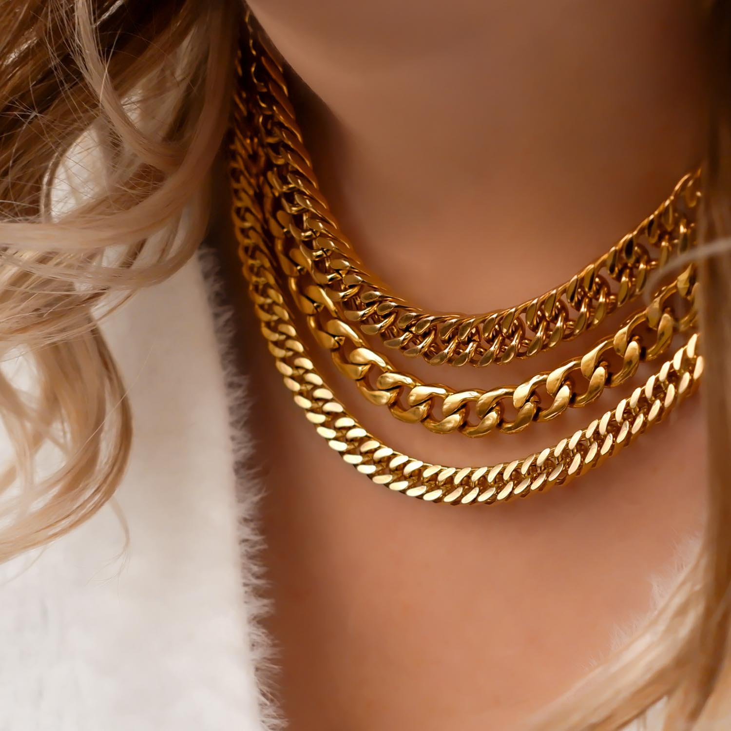 gouden necklace layer met chunky chain kettingen