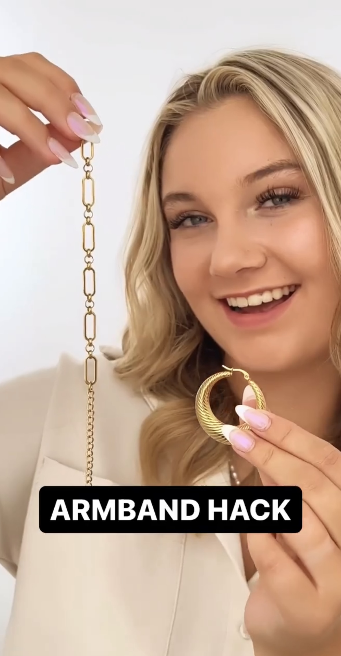 Hoe kun je makkelijk een armband omdoen?