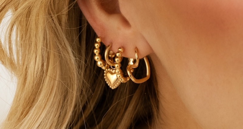 Welke oorringetjes staan het beste bij mij? Welke oorringetjes staan het beste bij mij?